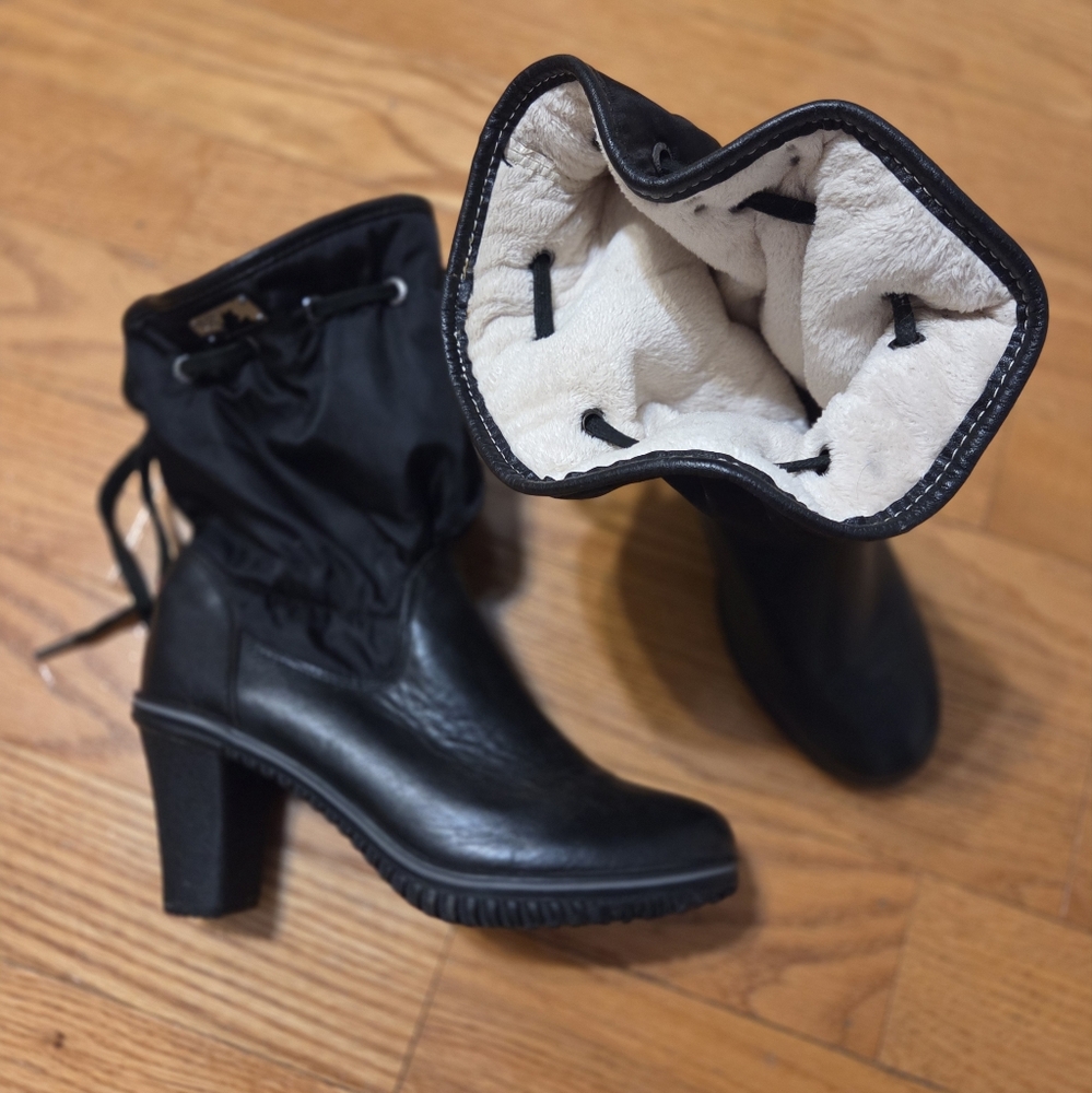 Pajar Black Heeled Boots